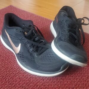 Nike Black and Gold Athletic Shoes